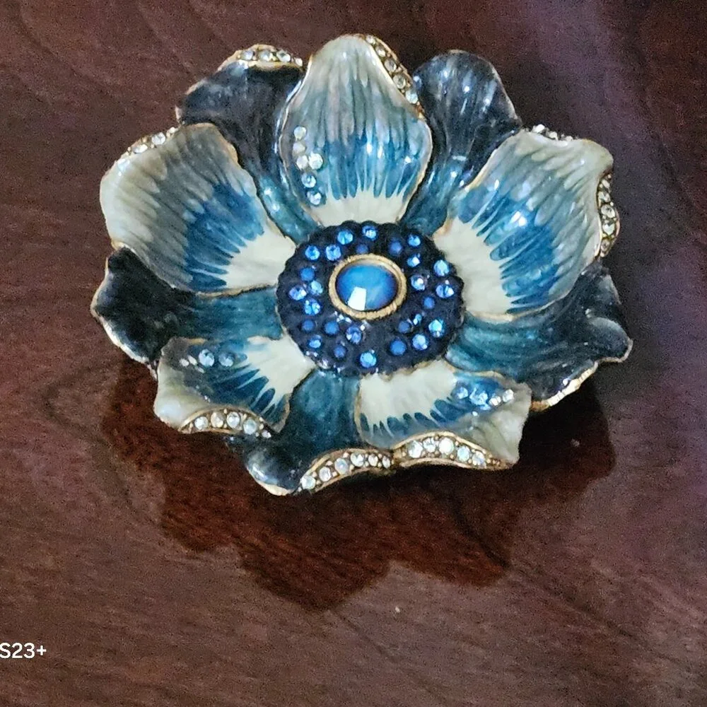 HANDSIGNED RARE JAY STRONGWATER BLUE FLOWER ENAMEL CRYSTAL JEWELRY TRAY DISH